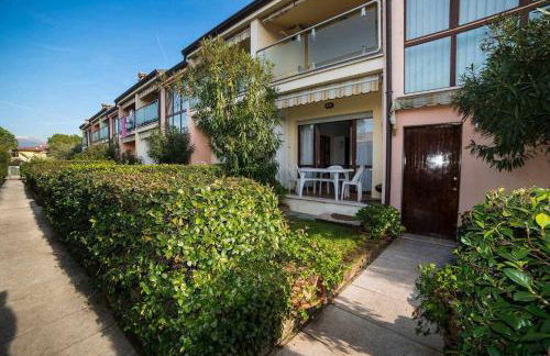 Residence MokyD13-piscina, WiFi, giardino,garage - Foto 31