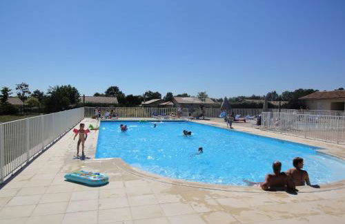 Luxe villa in Les Forges with BBQ Garden - Foto 6