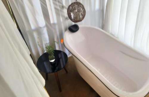 Chalé aconchegante, pertinho da cidade e conectada a natureza - Foto 21