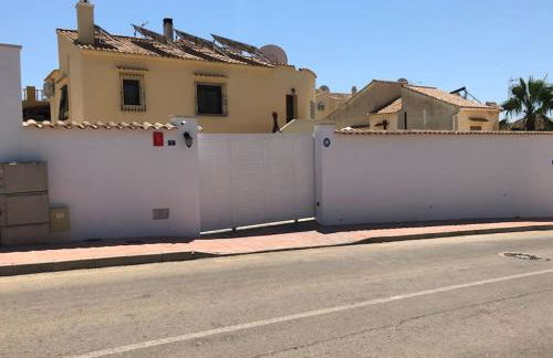 5 Bedroom, Luxury Villa - Heated Pool - Foto 42