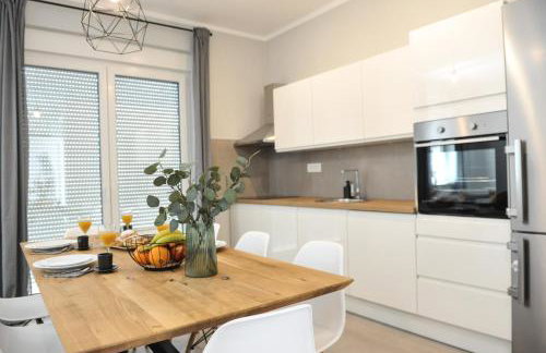 Tony's house in garden - Photo 21