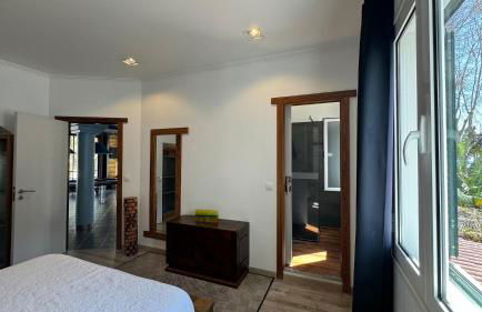 The Modern & Recycled House - Photo 40