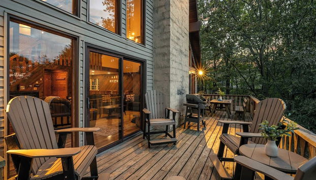 Sky View Chalet by Avantstay Stunning Interior, Spacious Deck, Hot Tub, & View - Photo 5, Intérieur