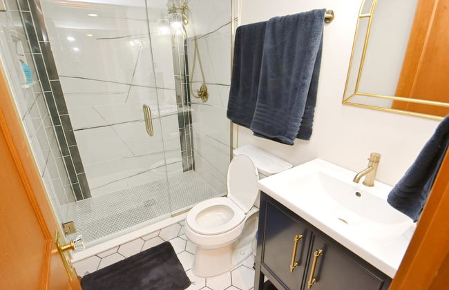 Updated Bungalow Steps to Notre Dame 410 - Foto 16