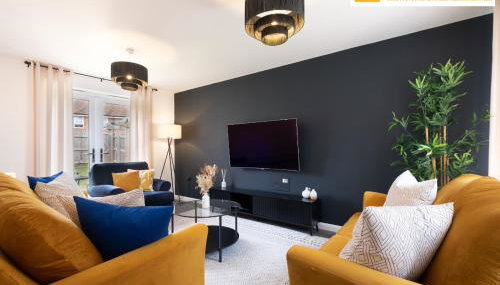 Four Bedroom Semi Detached House By Klarok Accommodation Peterborough With Free Parking & Garden - Foto 4