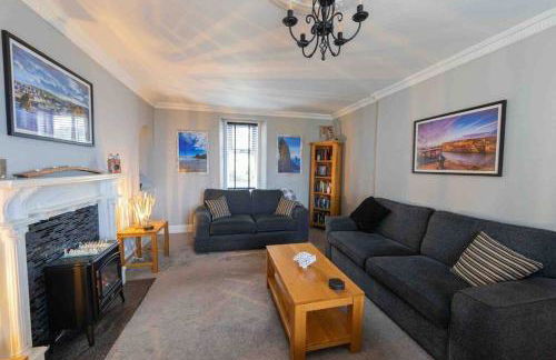 Hill Crest - Clifftop Escape with Sea View - Foto 9