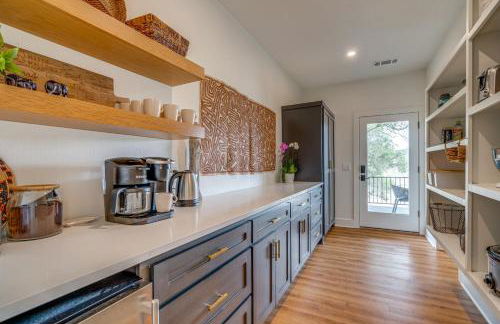 Chic Burnet Home on Lake Buchanan with 2 Fireplaces! - Foto 20