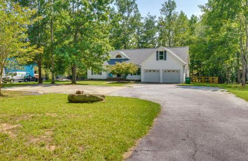 South Carolina Retreat with Fireplace and Lake Access! - Foto 35