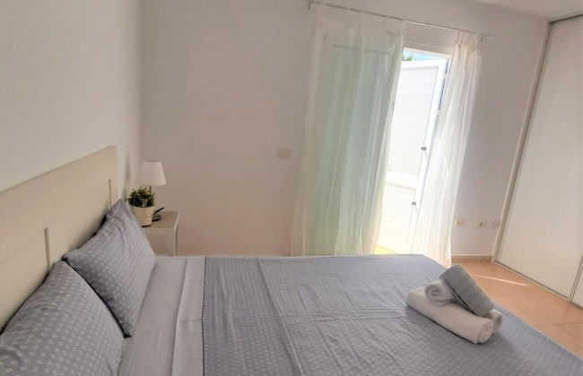 Belvilla by OYO Apartment in Arona - Foto 3