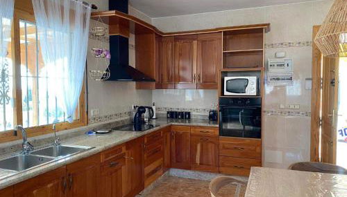 Maison typique avec vue dégagée sur la vallée - Photo 4