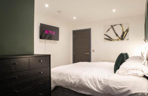 Central Bradford 1 Bed With Super King Bed Workspace WiFi & Netflix - Foto 18