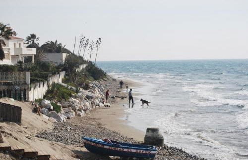 Beautiful villa 2 steps from the BEACH - Photo 45