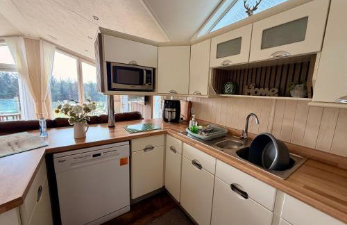 Hot Tub Lodge with Panoramic Views & Free Golf - Foto 40