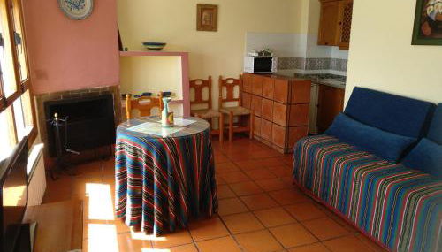 Apartamentos Turísticos Rural Los Tinaos - Photo 4