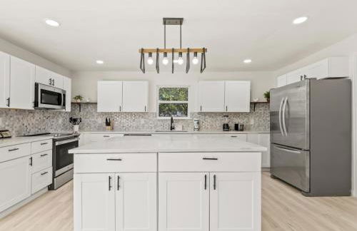 Spacious 4 Bedroom Family Retreat in the Heart of McKinney, TX - Foto 4