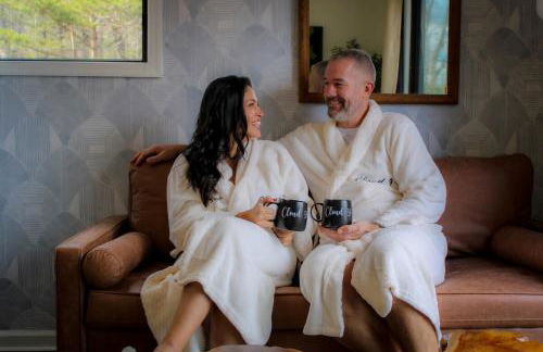 Resort Getaway - Golf, BMX trail, Hot Tub & Arcade! - Foto 17