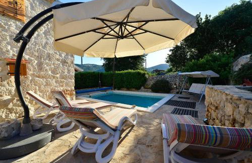 Home Sweet Home traditional Dalmatian house with pool - Photo 34