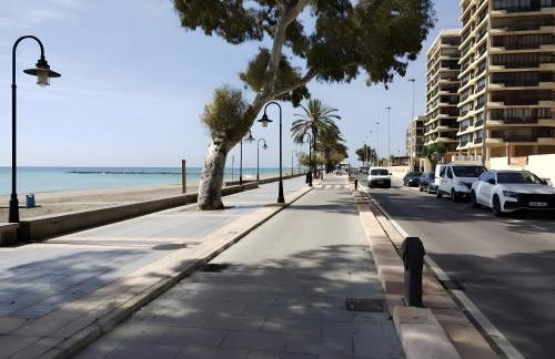 Adosado con piscina y parking - Photo 25