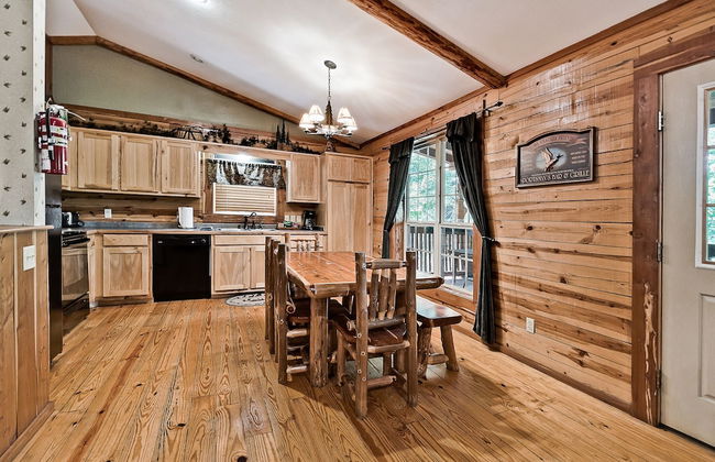 Lake Forest Luxury Log Cabins - Foto 8