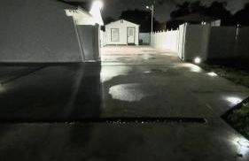 All modern Studio with private entry & parking. - Foto 23