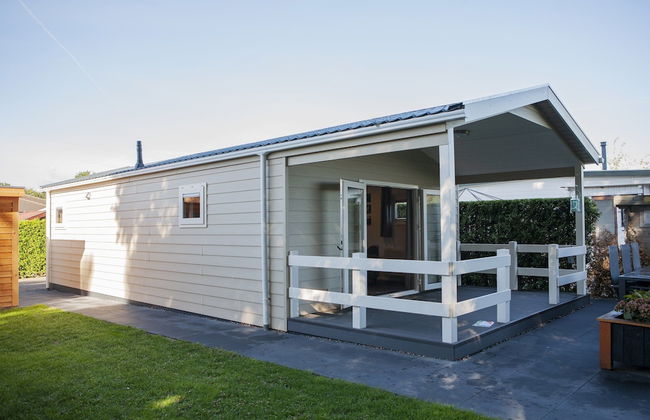 Comfortably Furnished Chalet with Porch near Veluwe - Photo 1