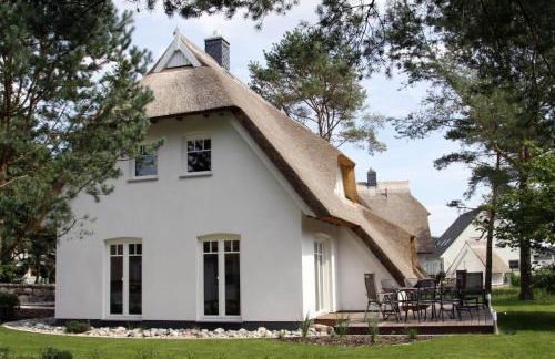 Ferienhaus Rubin mit Sauna und Kamin, Reetdachhaus am Walde - Foto 2