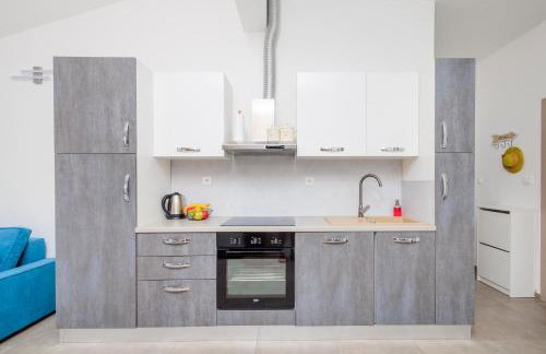 Pinia Apartment Split - Photo 6