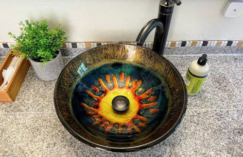 Contemporary House with Ocean View Decks - Foto 34