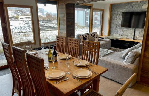 Ski in-Ski out! Spacious & Stylish Apartment for 8 in the heart of Lavachet - Foto 12