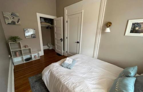 2 BR Totally Renovated and Chic - Foto 14