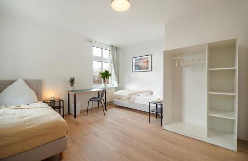 Teamquartier Erfurt Nord mit Stellplatz - Foto 13