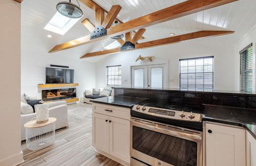 Bayview Cottage - Sun deck, pool, and more! - Foto 3