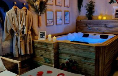 Les Spas de la Mer, Appart&Spa Aloha, 100m de la plage, Plein cœur du Grau - Photo 39