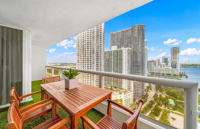 Modern Apartments Biscayne Bay - Photo 28