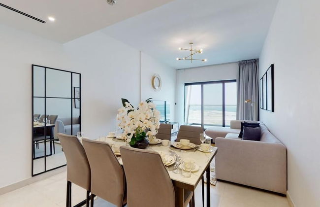 Luxury 3BR Designer Retreat with Parking - Foto 20