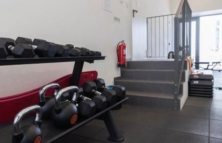 Soft Modern Flat With Pool & Gym by LovelyStay - Photo 48