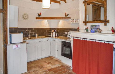 Gorgeous Home In Fontevraud L'abbaye - Photo 4