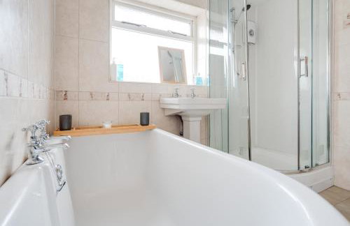 Manchester Business and Leisure Home with Free Parking - Foto 15