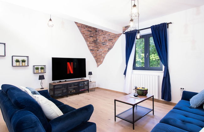 Villa PORTUM - Where Serenity & Comfort meet, Luxurious Woodland Retreat with Private Heated Pool & Amenities - Foto 13