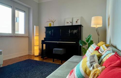 Central Retreat by the River, by TimeCooler - Foto 27