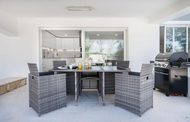 Luxury Almancil Villa With Heated Pool by Ideal Homes - Foto 72