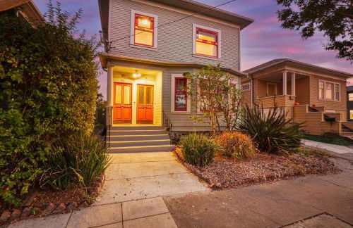 Light filled Condo 3 Bedrm with enclosed sunny backyard - Foto 13