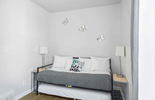 Detroit 3BR Retreat w/ Wi-Fi + Street Parking - Foto 9