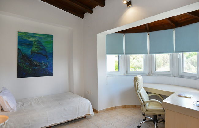 Orestis Suites - Photo 10