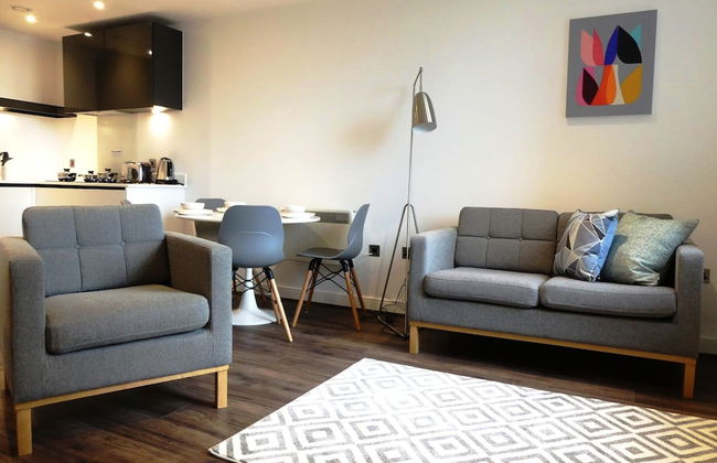 Churchill Place Basingstoke - Foto 6