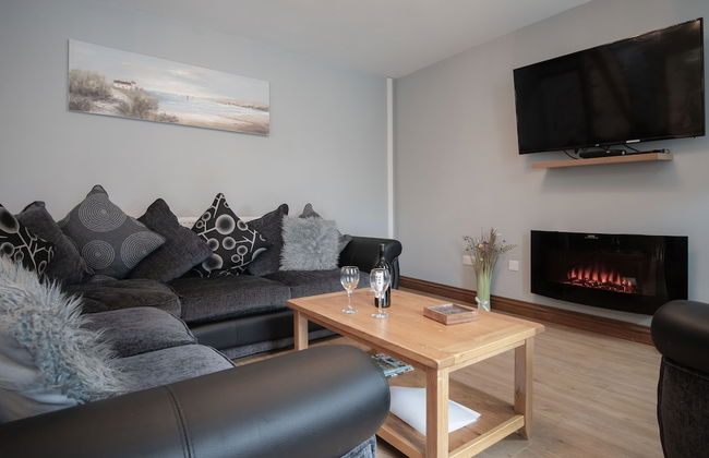 Rose Coach House - 3 Bedroom Cottage - Pendine - Foto 37