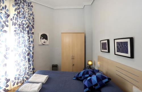 Reino de Valencia Apartments - Photo 22