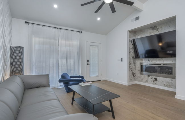 Ash & Ko Boutique Lodging - Photo 57