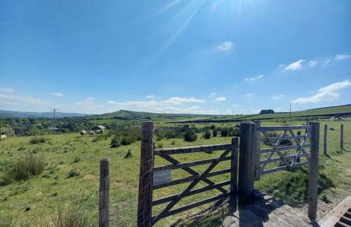 Cosy Shay Bank Cottage w/ Kingbed - Near Skipton. - Foto 15