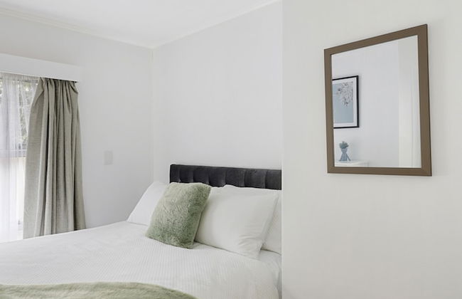 Lakeview Escape with spa - sauna - patio - Photo 7